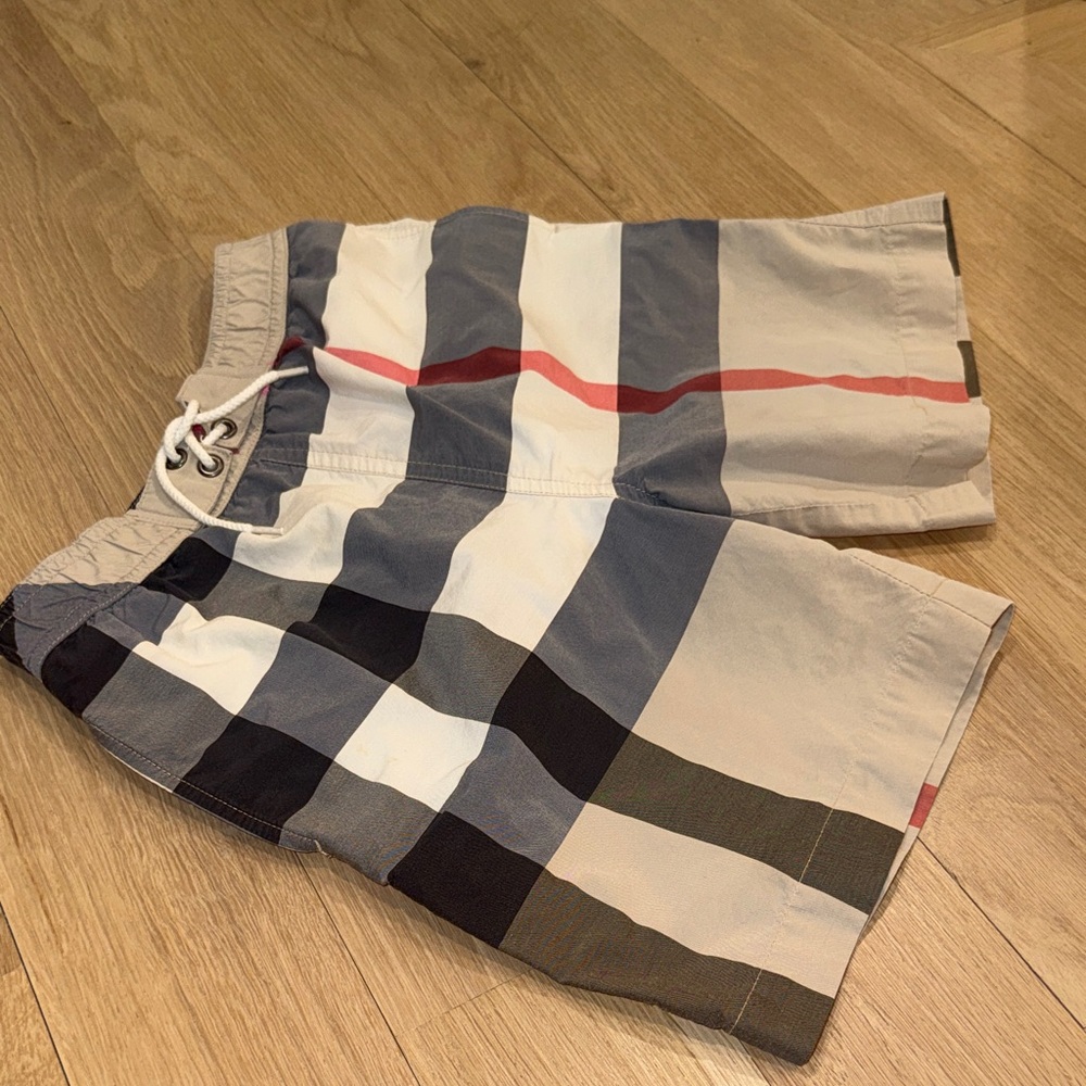 Burberry AUTHENTIC Checkered Swim Shorts - Beige, Black, Red Sz 10Y - Picture 14 of 14